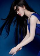 <b>汉子的坤坤穿进女人的甜甜圈里</b>